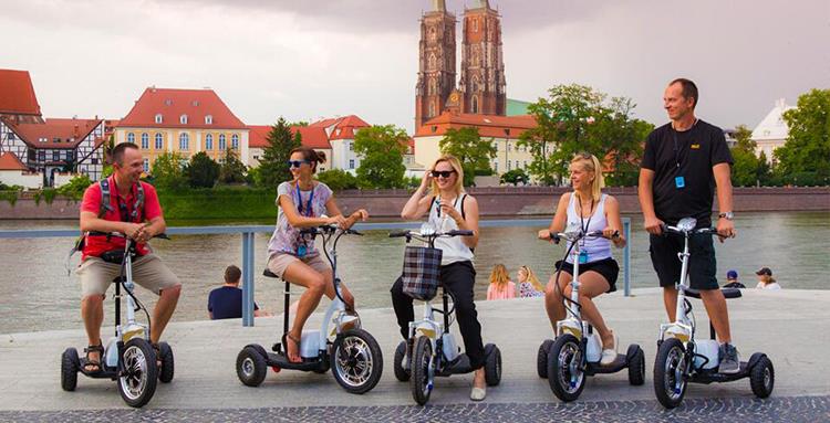 100 каналаў Tour Guide перадатчык(图2)